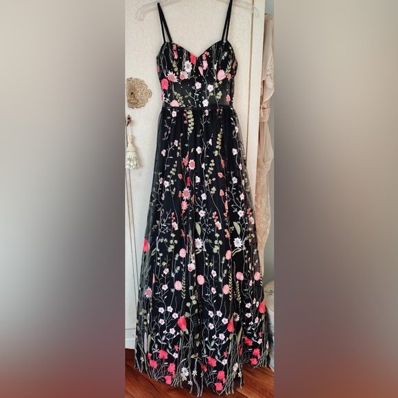 Embroidered Illusion Corset Gown - Picture 4 of 6